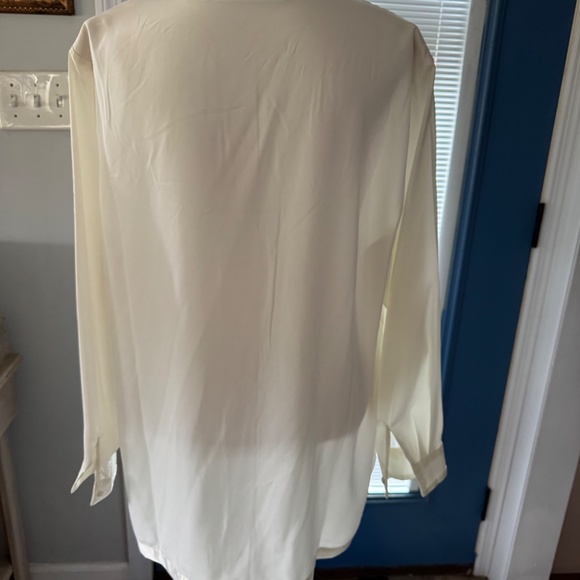 Yves St. Clair. 2 Blouse - Picture 2 of 3